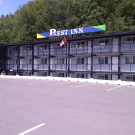 Rest Inn: Terrace şehrinde bir otel