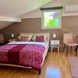 Room with a Skylight - gemütliches Zimmer zwischen München und Rosenheim, hotel in Feldkirchen-Westerham