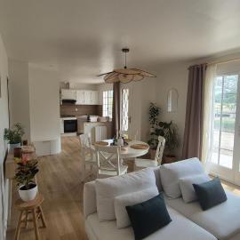 Gîte Au Cœur des Châteaux, hotel Chevernyben