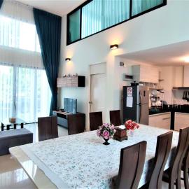 Family House Casa Seaside Rayong, hotel u gradu 'Ban Chak Phai'