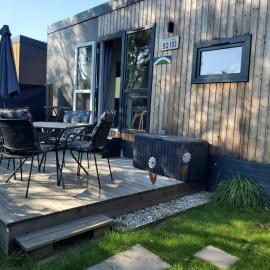 Tinyhaus Lieblingsplatz, hotelli kohteessa Wemding