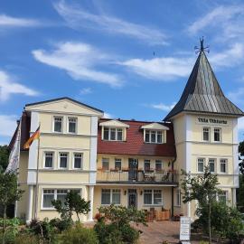 Villa Viktoria Whg 21 - "Achterstuuv", hotel in Kölpinsee