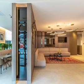 Madi city Hotel, hotel em LʼAquila