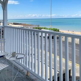 Beach View House, hotel in Margate