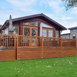 River Meets Lodge, hotel in Stratford-upon-Avon