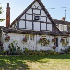 Tudor Cottage, hotelli kohteessa Bidford