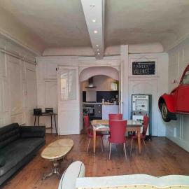 Appartement 84m2 avec terrasse, hotell sihtkohas Crest