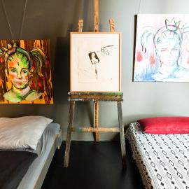 Zimmer in Atelierwohnung, hotel Kölnben