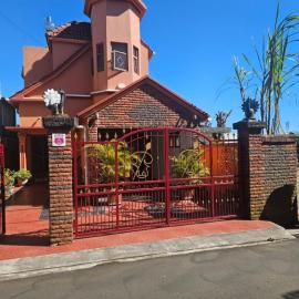 Island Escape Villa, Hotel in Curepipe