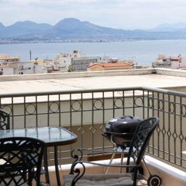 Loutraki Seaview Apt - 2BR, Terrace & BBQ I Beach