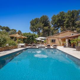 Villa Des oliviers, hotel in Le Beausset