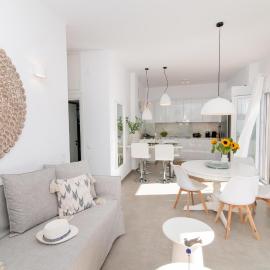 eleni luxury apartment