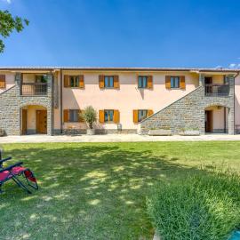 Grad Inn Apartments & Resort, hotel em Gračišče