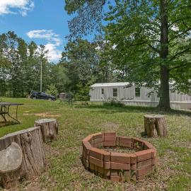 Quiet Oasis NearTown & Hospital: Simpsonville şehrinde bir otel