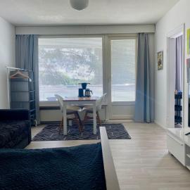 Huttu 1 - Ihqu yksiö loistavalla sijainnilla, hotel a Iisalmi