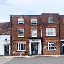 The White Hart Hotel, hotelli kohteessa Shefford