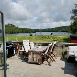 Cozy cottage with lake view, hotel v destinácii Grimeton