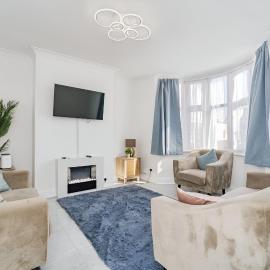 EEJs Stylish 3 Bedroom House - Greenwich