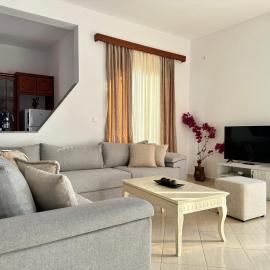 Vila 44