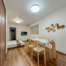 HANASTAY花渓居 · 浦（URA): Osaka'da bir otel