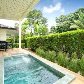 Oxavia Garden Bungalow with Jaccuzzi near NaiHarn Beach