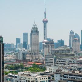 Sunny Abode-Bund view apartment 300m from Yu Garden Modern luxury 3-bedroom, 2-bathroom residence, hotell i Shanghai