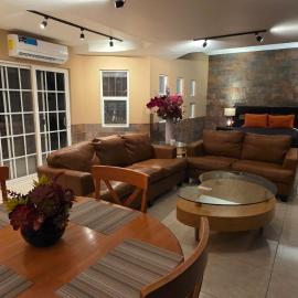 Luxury Suites Dubai a 100 mts del consulado, hotel Ciudad Juárezben