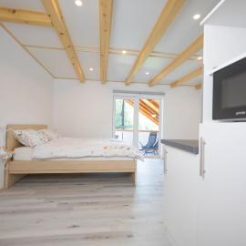 Apartma Pr' Bavnč, hotel Lescében