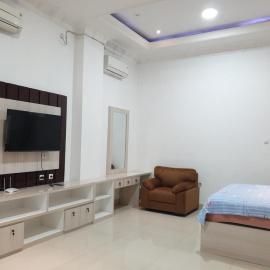 Kost Wisma Erbyta 2 – hotel w mieście Cilegon
