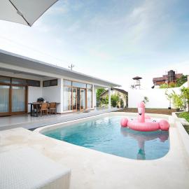 Little Haven - Family Japanese Stay with Private Pool in Jogja, Hotel in Bedoyo