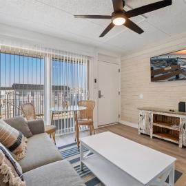 Tidepool Escape: 1 Br Condo with Two Heated Pools