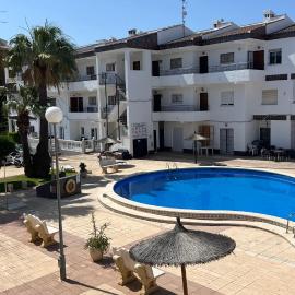Modern apartment in Punta Prima, hotel a Punta Prima