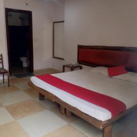Damus rainbow resort, Hotel in Hyderabad