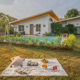 SaffronStays Roselle, Malavli - pet-friendly pool villa with modern interiors