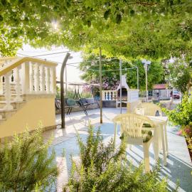 Olea House, Hotel in Lukoran