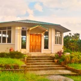 Streamside Guest House, hotel in Mawlynnong