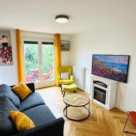 An Exceptional Apartment, 20 Min Paris, 10 Min Orly Airport, 30 Min Disney, 25 Min Versailles, Parking free