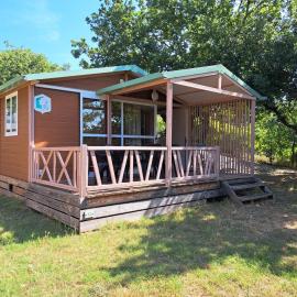 Chalet dans Camping 3 étoiles à Vogüe