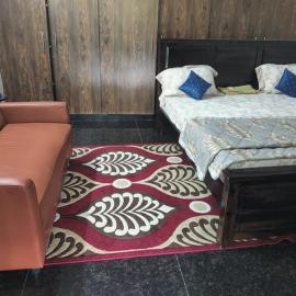 Siva rama garden resort, AC 3 bed rooms, swimming pool ,Box cricket, Born fair, BBQ,kichan with all equipment etc, near bheemili beach road to dora thota road