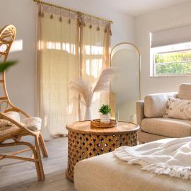 The Bohemian Heaven! with jacuzzi, Playgroud, 2miles to downtown