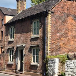 18 The Wharfage