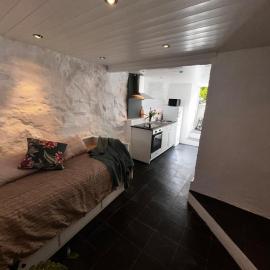 Cozy apartment in quiet neighborhood