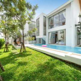 Sofia Villa Phuket Villa Free airport Pick up from 7 days, отель в Пхукете