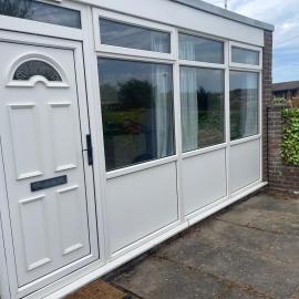 2 Bed Lodge Sleeps 4- Pets Parking 2min to Beach