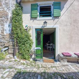Romantic Casa Amica with Free Parking