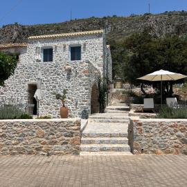 Σουίτα ΣΙΚΛΟΣ στο Καραβοστάσι Ν Οιτύλου Μάνης