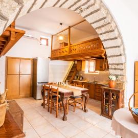 Constantino Traditional Retreat - 19th century residence