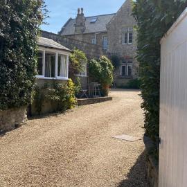 The Cottage, ground floor property near the beach, hotel in Seaview
