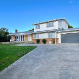 해밀턴에 위치한 호텔 S&N Spacious 5BR Home for Business and Families Quiet Near Shops with Parking