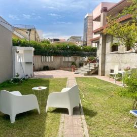 Casa in centro con ampio giardino